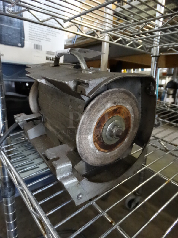 Metal Grinder. 8x6x7. Tested and Does Not Power On - Image 2 of 5