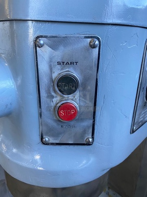 FANTASTIC! Hobart Model H-600G Metal Commercial Floor Style 60 Quart Mixer. 230 Volts, 1 Phase. 27x36x56 - Image 3 of 9