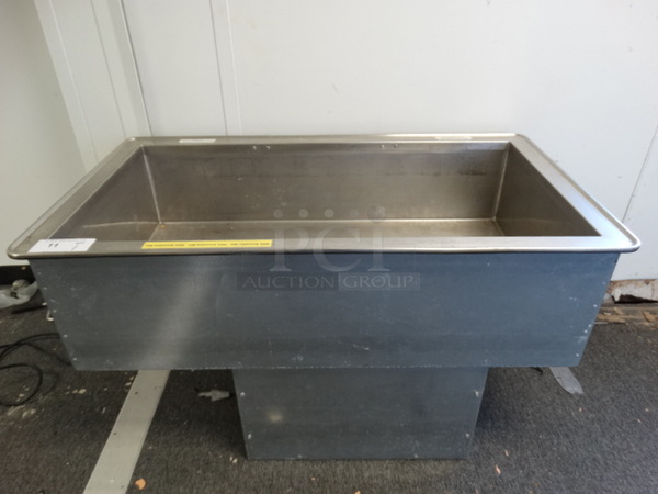 NICE! Atlas Metal Model WCMD-C Stainless Steel Commercial Cold Pan Drop In. 115 volts, 1 Phase. 43.5x24x25. (Hallway)