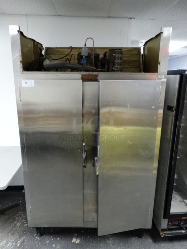Stainless Steel Commercial 2 Door Reach In Cooler or Freezer. 50.5x36x82. (Hallway)