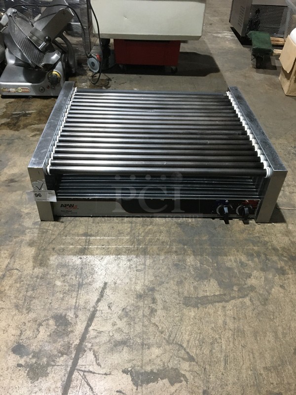 APW Wyott Commercial Countertop Hot Dog Roller Grill! All Stainless Steel! Model HRS85 Serial 20280503002! 208/240V 1Phase!