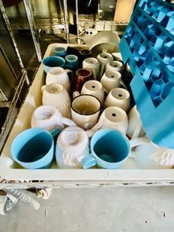 MAGIC RACK! 4 Shelves Loaded with Coffee Mugs, Drying Racks, Cambro Storage, Glasses, Printer Paper, Ice Scoopers, Fire Extinguisher, Toilet Seat Covers, Pizza Pans, High Quality Place Mats, Glasses, Barware and More, Box of American Honey Single and Double Shot Glasses!! ALL NSF, Rack Included with Lot - Image 6 of 10