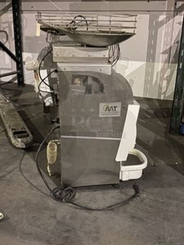 Orange Fresh OR M5 Countertop Fresh Orange Juicer With Powered Basket for 15 kg (33 lb)of Oranges. 120V 60Hz 2Amps 1Ph.   15-1/2x22x38 - Image 5 of 6