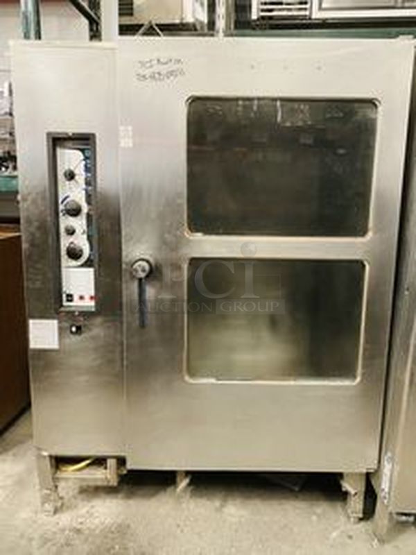 NICE! Blodgett BC-20G Full-Size Roll-In Gas Combi Oven / Steamer with Manual Controls - 215,000 BTU. 

This items has been tested. Fired Up with no issues
 52-1/2