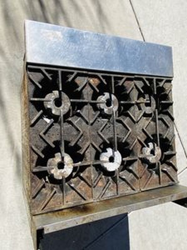 SWEET! Wolf FB363 6 Burner Range with 2 Shelf Cabinet Base. 30,000 BTU per Burner.  - Image 6 of 6