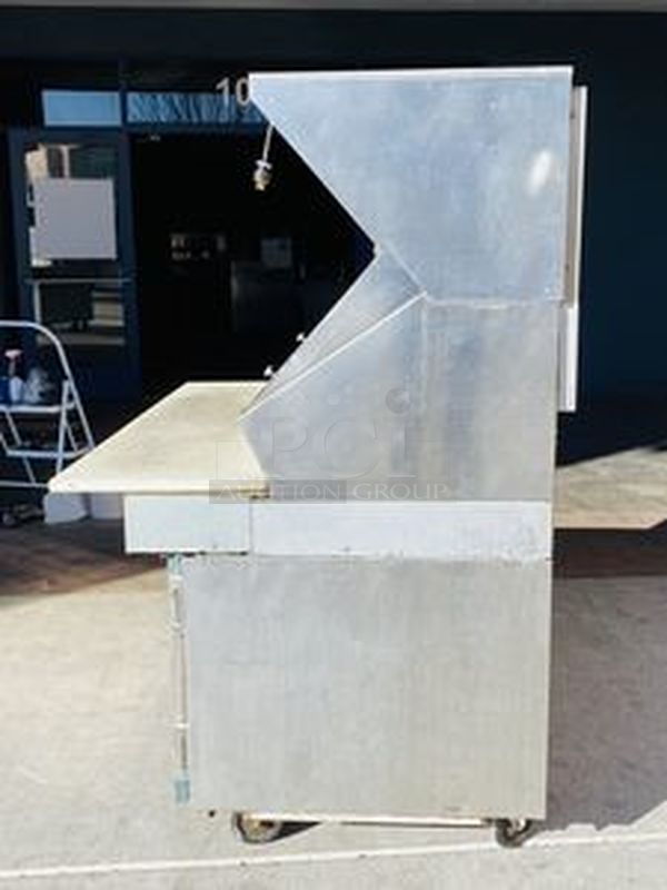 AMAZING! Traulsen Pizza Prep Table on Commercial Casters with Removable Overshelf. Gets down to and holds Temperature. - Image 5 of 9