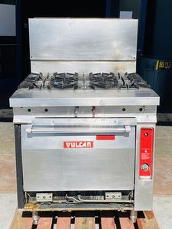 AMAZING! Vulcan Model G156 6 Burner Range with Oven Base. Natural Gas. 
BTU/HR Input: 170,000 Top: 120,000 Oven 50,000 - Image 1 of 7