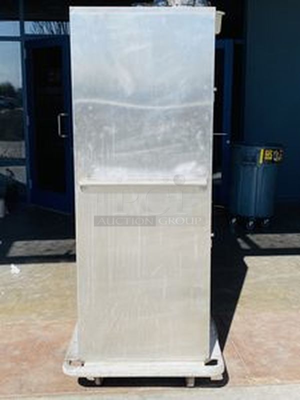 NICE! Carter-Hoffmann BB200D Heated Banquet Cart - (200) Plate Capacity, Stainless, 120v **INCLUDES A FEW BONUS ITEMS** Dimensions & Utilities Shelves: 531⁄4 in. L x 22 in. W Overall: 611⁄2 in. W x 301⁄2 in. D x 711⁄2 in. H 13.7 A, 1,650 W 120 V/60 Hz/1 ph, 10-ft. cord with NEMA 5-15P plug - Image 6 of 10