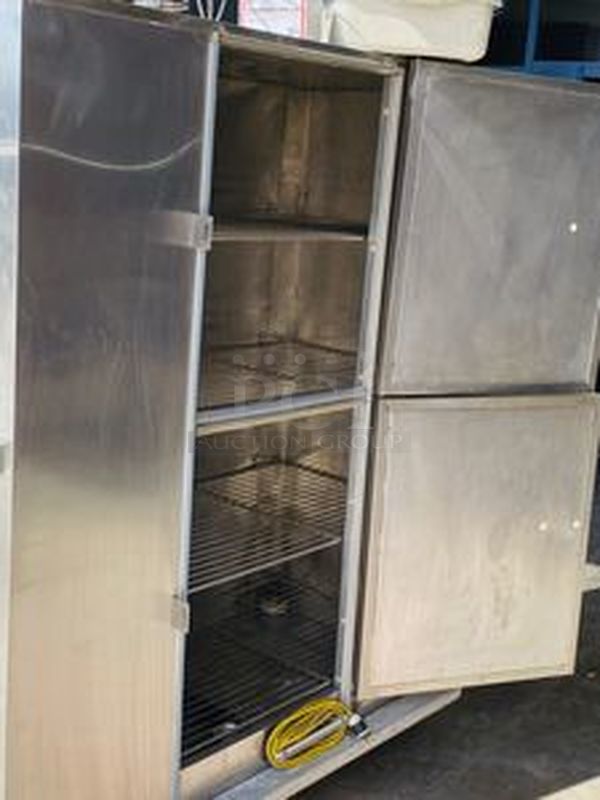 NICE! Carter-Hoffmann BB200D Heated Banquet Cart - (200) Plate Capacity, Stainless, 120v **INCLUDES A FEW BONUS ITEMS** Dimensions & Utilities Shelves: 531⁄4 in. L x 22 in. W Overall: 611⁄2 in. W x 301⁄2 in. D x 711⁄2 in. H 13.7 A, 1,650 W 120 V/60 Hz/1 ph, 10-ft. cord with NEMA 5-15P plug - Image 8 of 10