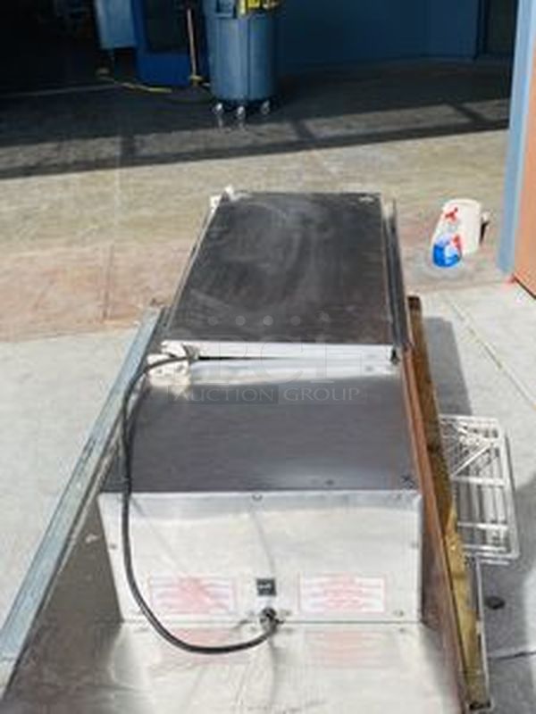 SWEET! SKPS8 Silver King Refrigerated Countertop Prep Unit - TESTED, TURNS ON! Quickly Gets Down to and HOLDS TEMP  The SKPS8 Refrigerated Countertop Prep Unit, has a self-contained refrigeration system, holds (8) 1/6 size pans (no pans included), stainless steel interior and exterior, removable & reversible stainless steel cover, adjustable temperature control, on/off switch, 1/8 HP, ETL Safety, ETL Sanitation. +33°F to +41°F. 43" x 16-1/2"x10". 7' cord. 1⁄8 HP.  115v 60Hz 1.7A  Cord Needs to be replaced. - Image 5 of 6