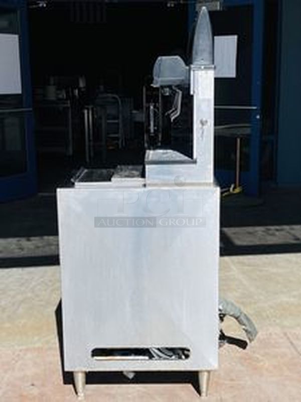 IMI Cornelius Model CB1522-AHK 6 Head Soda Fountain with Cold Plate, Ice Bin and, Carbonator.

17x25x62-1/2 - Image 5 of 7