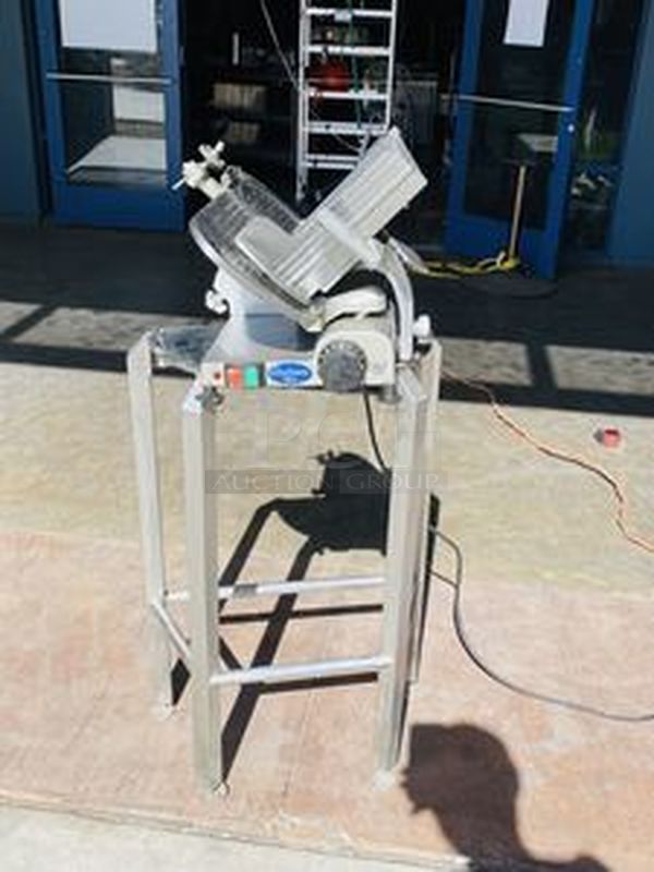 Globe Chefmate GC510 - 10” Compact Manual Slicer with Industrial Pedastal 

GC510: 1/4HP,115-60-1,2.7amps
Overall Length = 22” (56cm) Overall Width = 16” (41cm) Overall Height = 15” (38cm)
Tested. Turns On. Works - Image 2 of 5