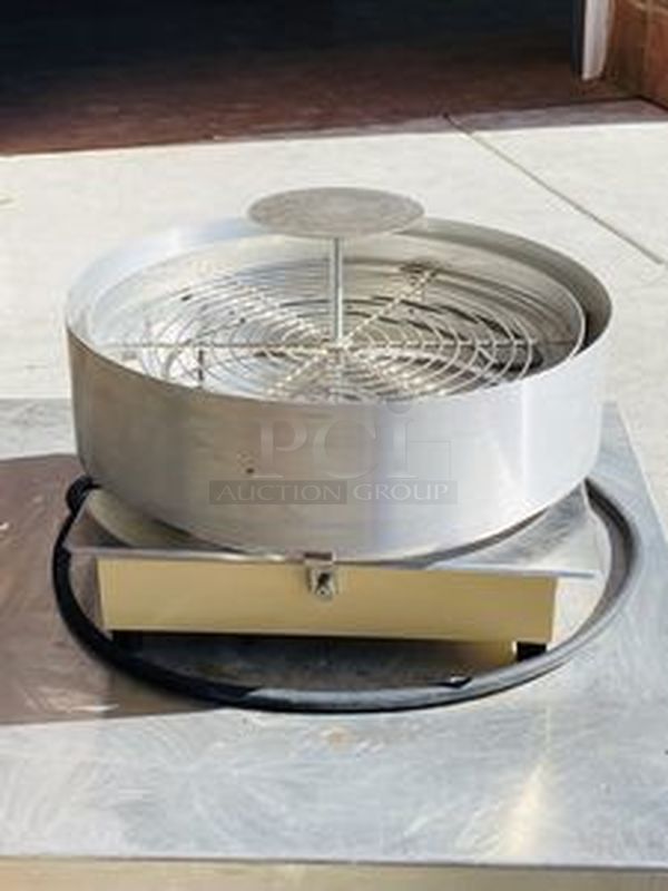 NEW! Wisco Anchor Pizza Capper, Deli-Wrapper Model 630 - Tested Works Perfect!

Dimensions	12"W x 12"D x 7"H
Volts	120
Amps	12.5
Watts	1150 - Image 6 of 6