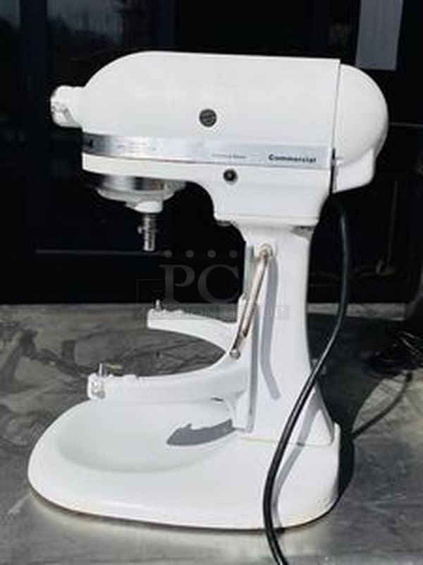 COMBO LOT! Includes: Waring WTC 708 Commercial 4 Slice Toaster, Kitchen-Aid KSMC505 Countertop Mixer, HP Computer Tower, (2) Hamilton Bay Blender Bases, Grates, Storage Bins and Prep Table on Commercial Casters with Drop In Ice Bin 60x30x37-3/4 - Image 4 of 10