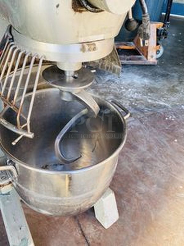 Thunderbird Model: Arm-30N Planetary Mixer. 30 Quart. 3 Speed Gear Box Turns On. Comes with Multiple Attachments. 115V 1Hp 60Hz May need minor maintenance  - Image 6 of 10