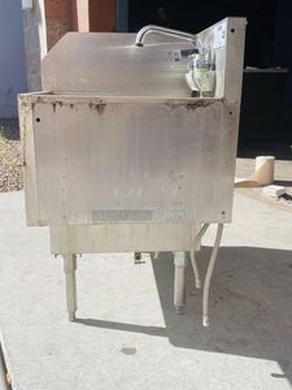 AMAZING!! Krowne Under Bar Unit. Lot Includes: 1 Compartment Bar Sink with 8 Circuit Jockey Box. - Image 4 of 9