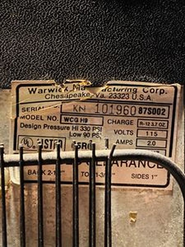 WORKS Like NEW! Jenn Air Model: WCG-H9 The Wine Cellar. Single Glass Door, Cold Plate Technology - Quickly and Silently Gets Down To and Holds Your Desired Temperature.  115 Volts, 2V, 60Hz This Model Can Hold up To 5 Shelves!  - Image 8 of 8