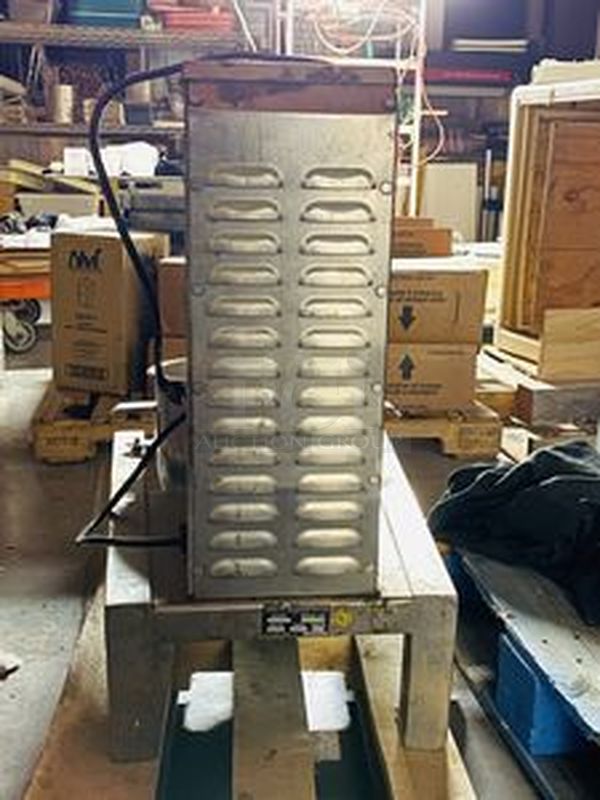 AMAZING! General 20 Qt. 3 Speed Planetary Mixer With Bowl. Model# MM-203SP. Comes With Bowl. 23.6" W x 27.5" D x 30.7" H 120V 60Hz 1Ph - Image 5 of 6