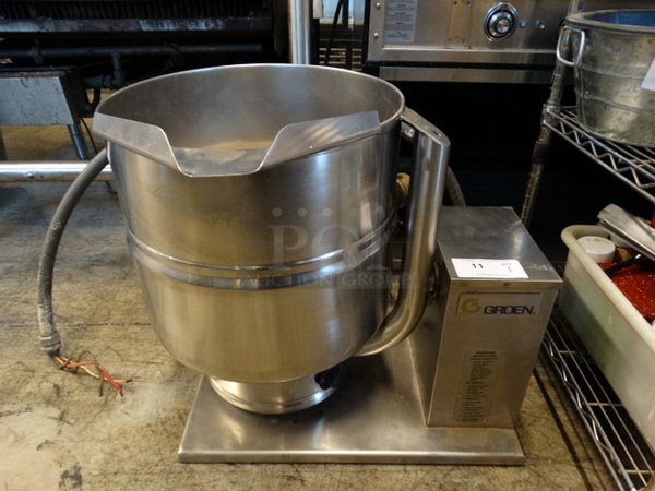 SWEET! Groen Model TDB/7-40 Stainless Steel Commercial Electric Powered 40 Quart Tilting Kettle. 208 Volts, 3 Phase. 26x20x23