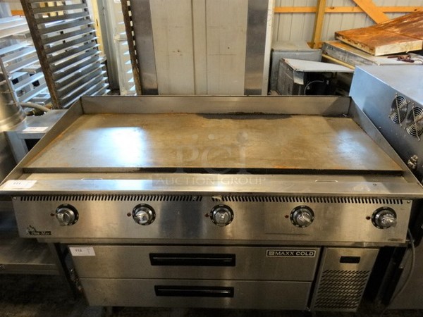 WOW! Star Ultra Max Stainless Steel Commercial Electric Powered Countertop Flat Top Griddle w/ Thermostatic Controls. 30x61x14