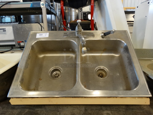 Metal 2 Bay Sink w/ Faucet and Handle. 33x22x17