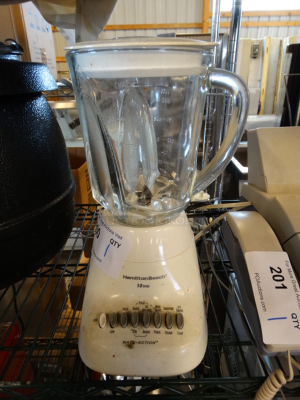 Hamilton Beach Model B46 Countertop Blender. 6x7x13. Tested and Working!