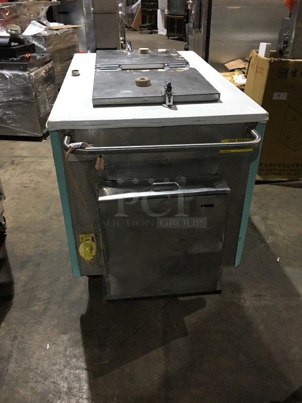 Hackney Commercial Electric Powered Ice Cream Push Cart! With Stainless Steel Top! Model C7120! With Wheels! - Image 4 of 9