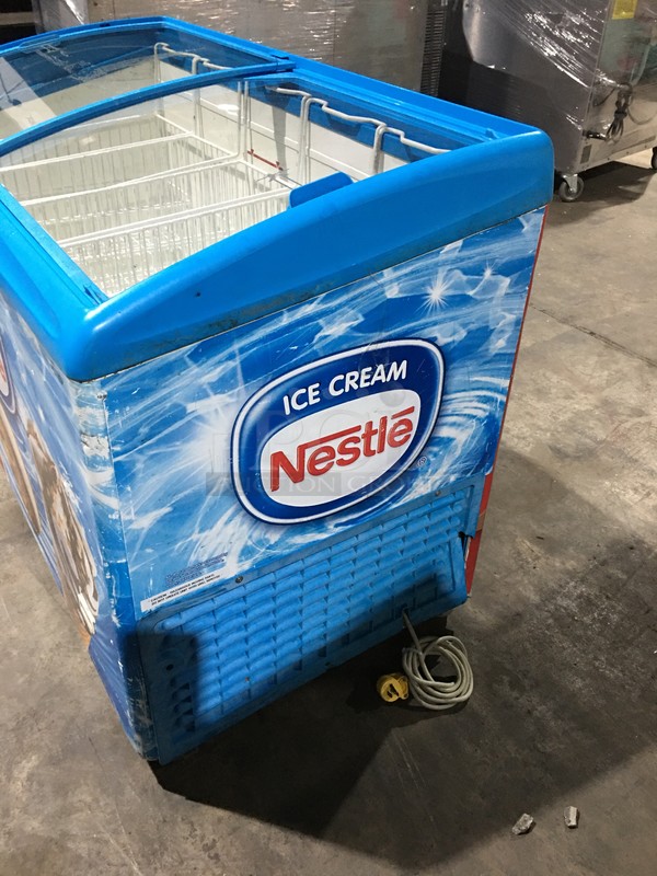 AHT Commercial Floor Style Chest Freezer Merchandiser! With 2 Sliding Top Doors! Model RIOS125 Serial 27290614005455! 120V! - Image 3 of 10