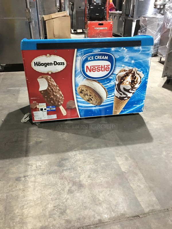 AHT Commercial Floor Style Chest Freezer Merchandiser! With 2 Sliding Top Doors! Model RIOS125 Serial 27290614005455! 120V! - Image 4 of 10