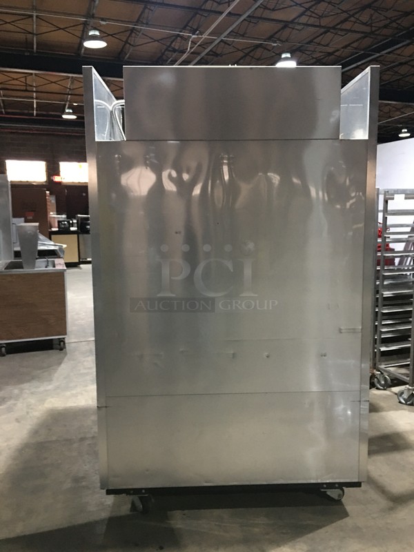 True Commercial 2 Door Reach In Refrigerator! With Poly Coated Racks! All Stainless Steel! Model TG2R2S Serial 7907566! 115V 1Phase! On Commercial Casters! - Image 4 of 9