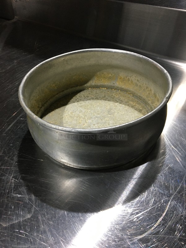 Round Food Holding Pans! 5 X Your Bid! - Image 4 of 5