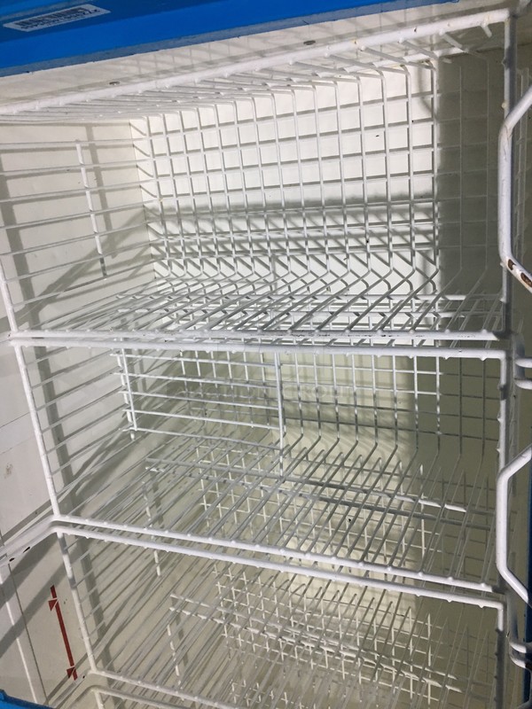 AHT Commercial Floor Style Chest Freezer Merchandiser! With 2 Sliding Top Doors! Model RIOS125 Serial 27290614005455! 120V! - Image 6 of 10