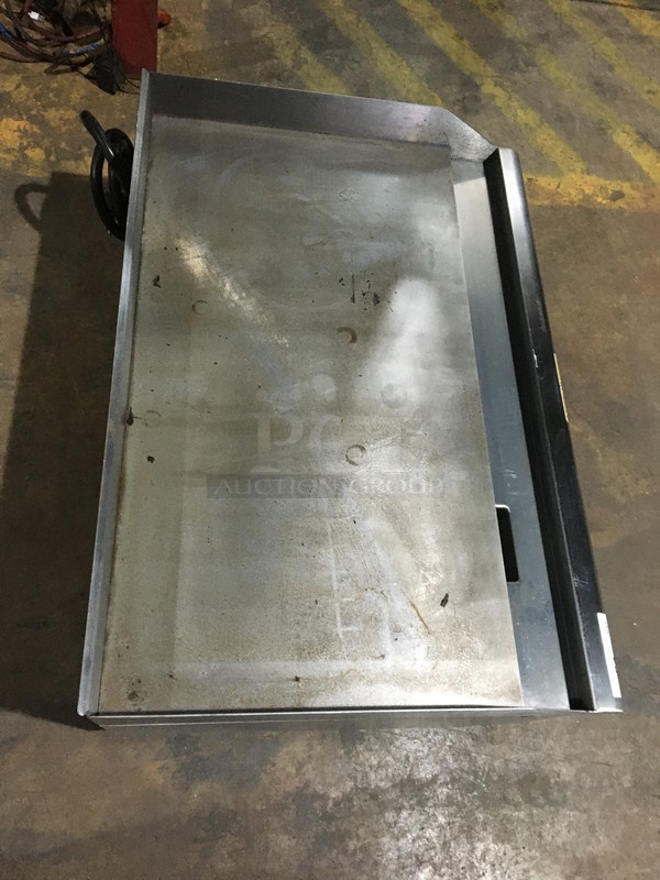 APW Wyott Commercial Countertop Electric Powered Flat Griddle! With Back & Side Splashes! All Stainless Steel! Model EG36I Serial 120871307015! 208/240V 1/3 Phase! On Legs!  - Image 5 of 9