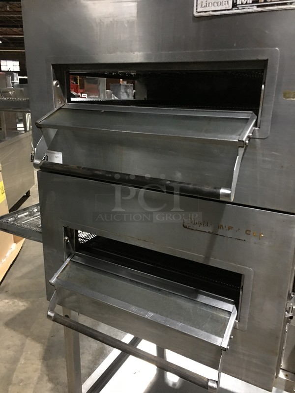 AMAZING! Lincoln Commercial Electric Powered Double Deck Conveyor Pizza Oven! With Underneath Storage Space! All Stainless Steel! Impinger Series! Model 1162 Serial 2021516! 120/208V 1Phase! On Commercial Casters! 2 X Your Bid! Makes One Unit! Working When Removed! - Image 7 of 12