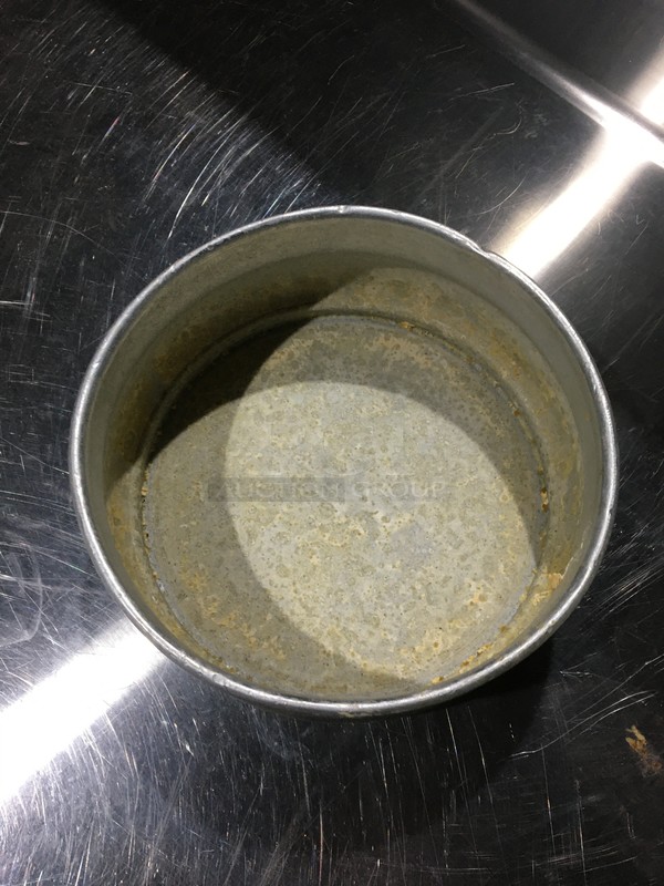 Round Food Holding Pans! 5 X Your Bid! - Image 2 of 5
