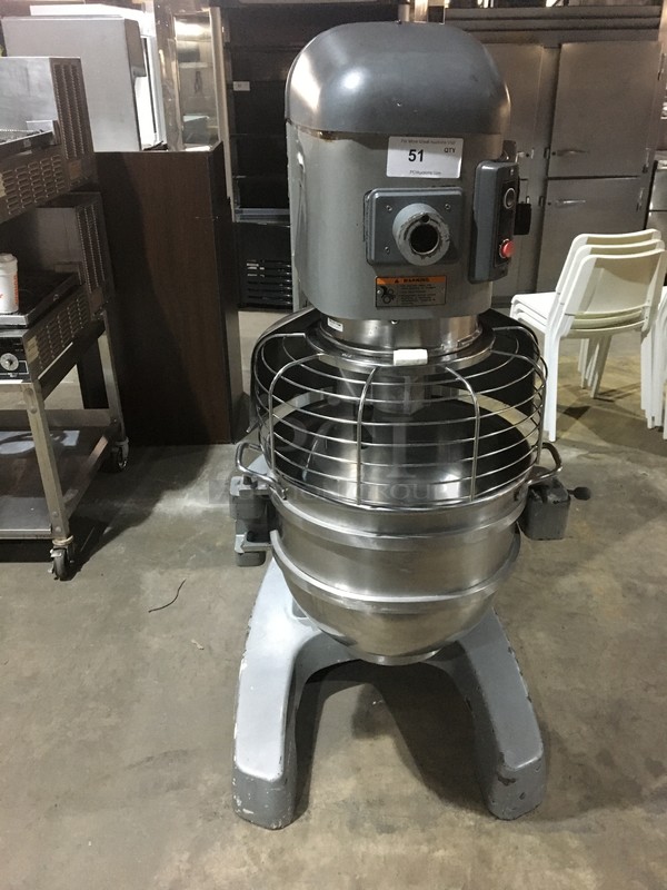 Hobart Commercial Floor Style 60 Quart Planetary Mixer! With Stainless Steel Bowl & Bowl Guard! With Dough Hook Attachment! Model HL600 Serial 311282820! 200/230V 1/3Phase! Damaged From Shipping! Not Tested! 