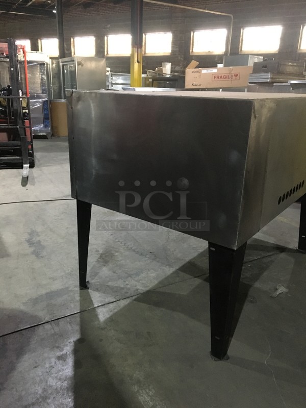 FANTASTIC! Bakers Pride Natural Gas Powered 4 Pie Pizza Oven! All Stainless Steel Body! Model DS805 Serial 11759! With Stones! On Legs! Working When Removed! - Image 4 of 12