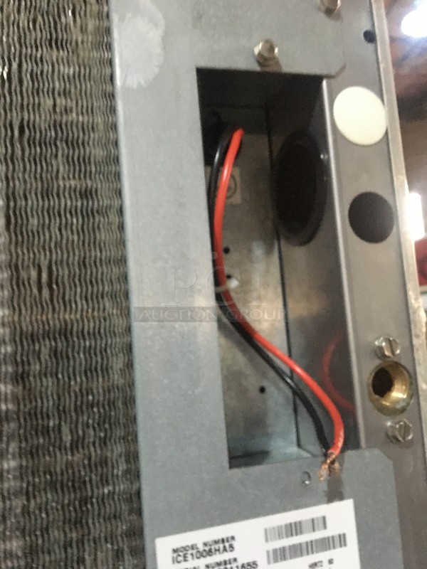 Ice-O-Matic Commercial Ice Making Machine! On Ice Bin! All Stainless Steel! Model ICE1006HA5 Serial 14041280011655! 208/230V 1Phase! On Legs! 2 X Your Bid! Makes One Unit! - Image 7 of 7