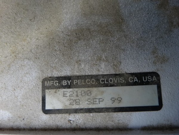 2 Pelco Model E2100 Security Cameras. 24x24x10. 2 Times Your Bid! - Image 4 of 5