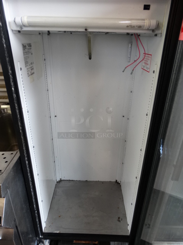 NICE! 2001 True Model GDM-12 Metal Commercial Single Door Reach In Cooler Merchandiser. 115 Volts, 1 Phase. 25x24x63. Tested and Powers On But Does Not Get Cold - Image 5 of 6