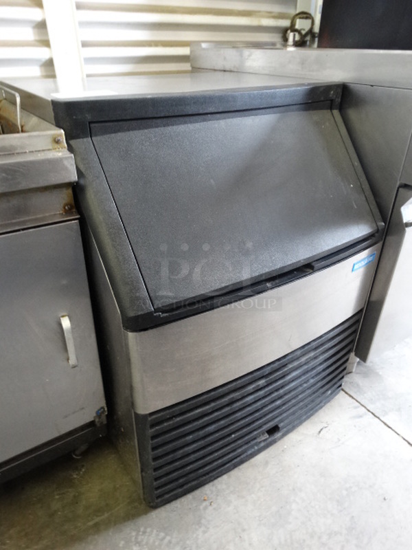 NICE! Manitowoc Koolaire Stainless Steel Commercial Self Contained Ice Machine. 26x26x34 - Image 3 of 6