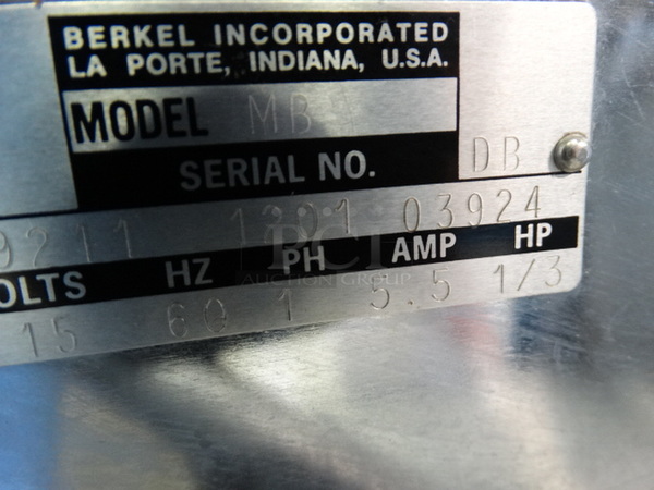 GREAT! Berkel Model MB Stainless Steel Commercial Countertop Bread Loaf Slicer. 115 Volts, 1 Phase. 22x26x18. Tested and Working! - Image 7 of 7