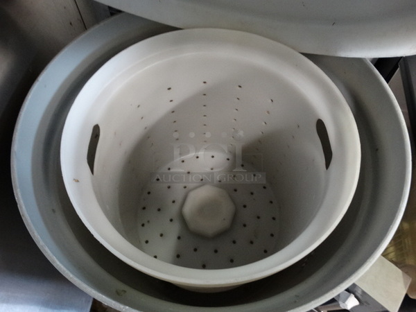 NICE! Hobart Gray Poly Floor Style Lettuce Spinner Salad Spinner on Commercial Casters. 22x22x32. Tested and Working! - Image 5 of 6