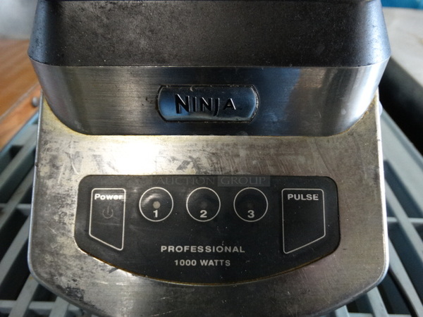 Ninja Metal Countertop Blender Base. 6x9x8. Tested and Working! - Image 3 of 6
