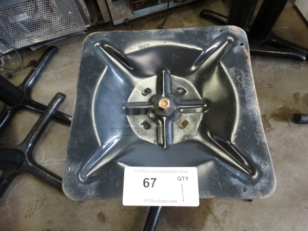 Black Metal Table Base. 30x30x29 - Image 2 of 3