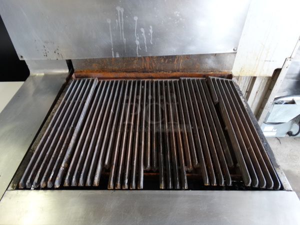 SWEET! Vulcan Model GHCB34S Stainless Steel Commercial Natural Gas Powered Charbroiler Grill. 44x40x55 - Image 3 of 9