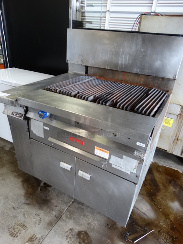SWEET! Vulcan Model GHCB34S Stainless Steel Commercial Natural Gas Powered Charbroiler Grill. 44x40x55 - Image 4 of 9