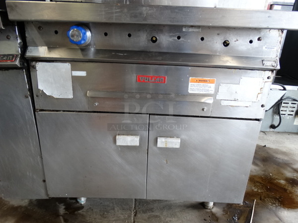 SWEET! Vulcan Model GHCB34S Stainless Steel Commercial Natural Gas Powered Charbroiler Grill. 44x40x55 - Image 5 of 9