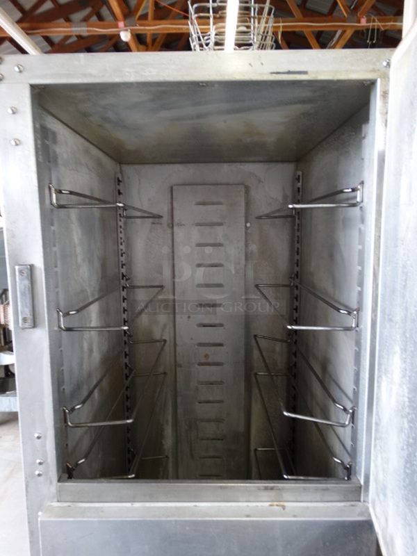 NICE! CresCor Model H135UA11S Metal Commercial 2 Half Size Door Warming Cabinet on Commercial Casters. 25x33x71. Tested and Working! - Image 4 of 8