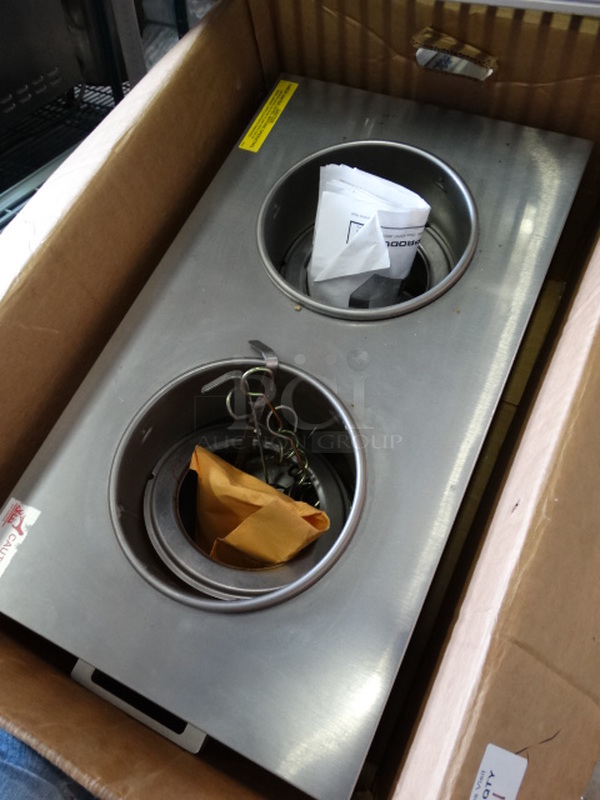 BRAND NEW IN BOX! Stainless Steel Commercial 2 Well Carmel Apple Dip Warmer. 27x14x11 - Image 2 of 4
